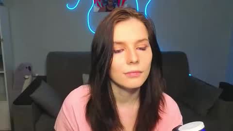 Snapshot of mellhyees chatting on 18, 3, 2026 mellhyees online show from 18, 3, 2026