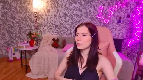 Snapshot of mellhyees chatting on 27, 3, 2026 mellhyees online show from 27, 3, 2026