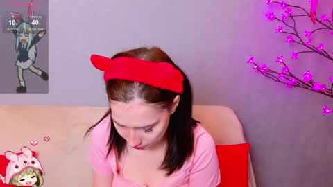 Snapshot of mellhyees chatting on 9, 4, 2026 mellhyees online show from 9, 4, 2026