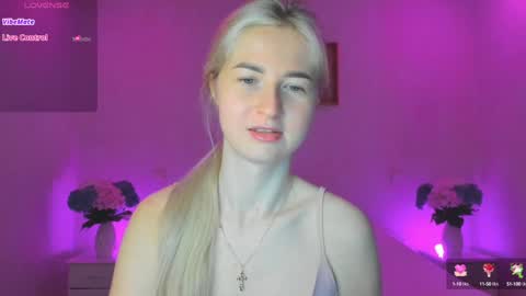 Snapshot of mellina_tey chatting on 4, 1, 2025 Mellina online show from 4, 1, 2025