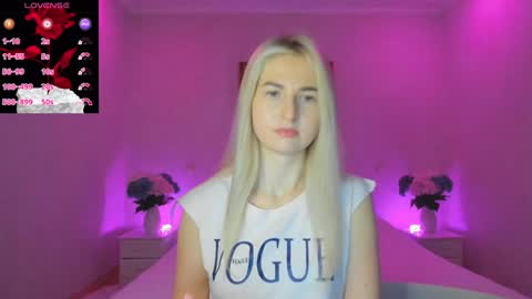 Snapshot of mellina_tey chatting on 9, 1, 2025 Mellina online show from 9, 1, 2025