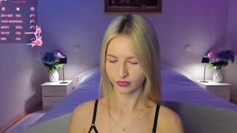 Snapshot of mellina_tey chatting on 18, 1, 2026 Mellina online show from 18, 1, 2026