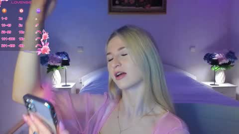 Snapshot of mellina_tey chatting on 4, 3, 2026 Mellina online show from 4, 3, 2026