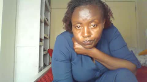 Snapshot of melline_curvy9 chatting on 18, 5, 2026 Liz online show from 18, 5, 2026