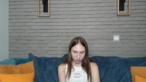 Snapshot of mellingi chatting on 4, 10, 2025 mellingi online show from 4, 10, 2025
