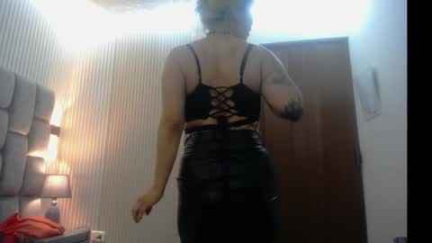 Snapshot of melo_deborah chatting on 24, 4, 2026 Debora online show from 24, 4, 2026