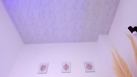   online show from 1, 2, 2025