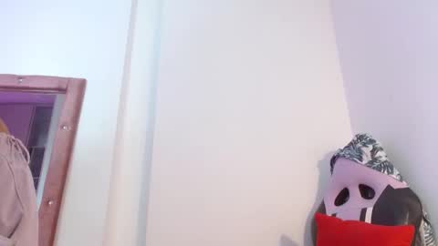 Snapshot of melody_mercy chatting on 20, 2, 2025 melody_mercy online show from 20, 2, 2025