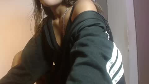 Snapshot of melody_mercy chatting on 10, 3, 2025 melody_mercy online show from 10, 3, 2025