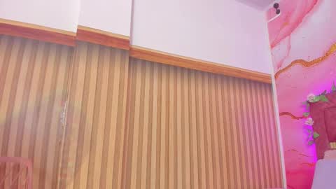 Mixie online show from 8, 11, 2025