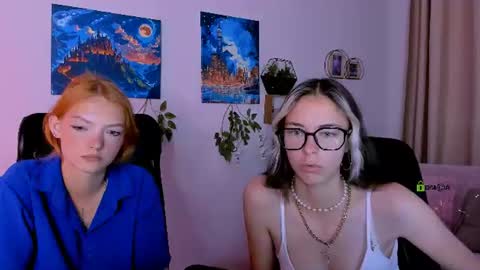 Snapshot of melody_sky_ chatting on 4, 8, 2026 Your cute girl online show from 4, 8, 2026