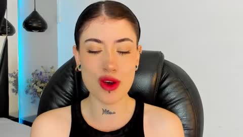 Snapshot of melody_suarez chatting on 11, 12, 2024 MELODY online show from 11, 12, 2024