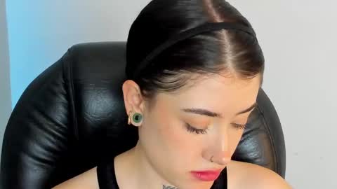 Snapshot of melody_suarez chatting on 11, 12, 2024 MELODY online show from 11, 12, 2024