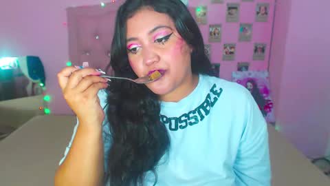 Snapshot of melody_tarly chatting on 27, 12, 2024 melody_tarly online show from 27, 12, 2024