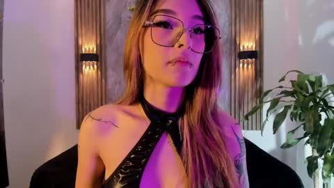 Snapshot of melodylanee chatting on 27, 5, 2026 melodylanee online show from 27, 5, 2026