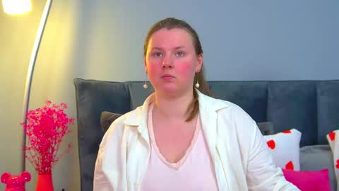 Snapshot of melodymoores chatting on 28, 3, 2026 Melody online show from 28, 3, 2026