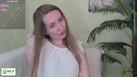 Snapshot of melodyys chatting on 9, 4, 2026 Melody My schedule this week Wednesday Thursday Sunday online show from 9, 4, 2026