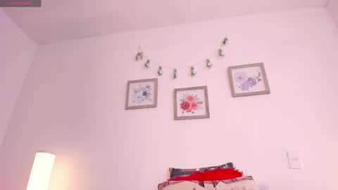 Snapshot of mely_rosee chatting on 22, 4, 2026 online show from 22, 4, 2026