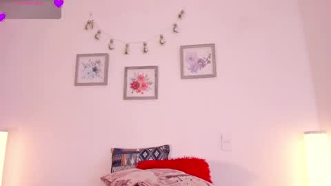 Snapshot of mely_rosee chatting on 21, 5, 2026 online show from 21, 5, 2026