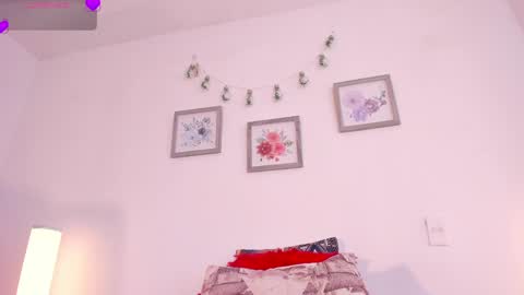 Snapshot of mely_rosee chatting on 22, 5, 2026 online show from 22, 5, 2026