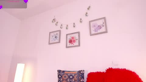 Snapshot of mely_rosee chatting on 26, 5, 2026 online show from 26, 5, 2026