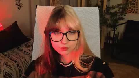 Mia online show from 31, 10, 2025