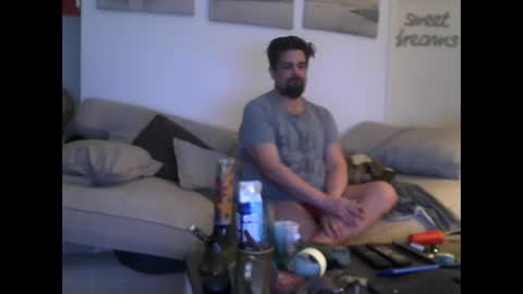 Snapshot of menace2dennis chatting on 28, 3, 2026 Dennis2Menace online show from 28, 3, 2026