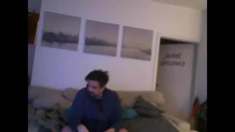 Snapshot of menace2dennis chatting on 25, 4, 2026 Dennis2Menace online show from 25, 4, 2026