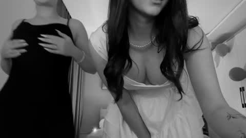 Snapshot of mencialo chatting on 15, 5, 2026 Mencialo online show from 15, 5, 2026