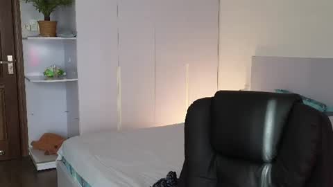 Snapshot of mencialo chatting on 26, 6, 2026 Mencialo online show from 26, 6, 2026