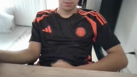 Snapshot of mencol396947 chatting on 20, 12, 2024 JoeC online show from 20, 12, 2024