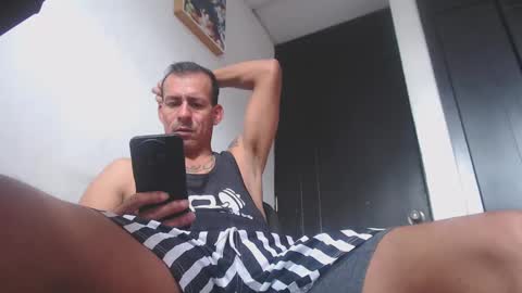 Snapshot of mensexydick20 chatting on 3, 11, 2025 big brown online show from 3, 11, 2025