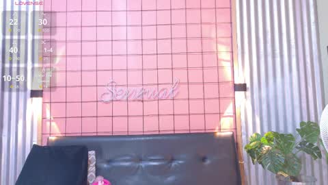 Snapshot of mensia_hernandez chatting on 1, 4, 2026 Princess Mensia online show from 1, 4, 2026