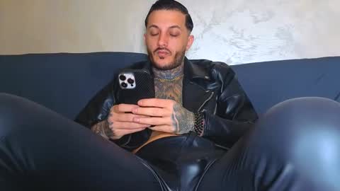 Snapshot of mentoxxl chatting on 5, 11, 2025 Fallow my ONLYFANS for xxx daily online show from 5, 11, 2025