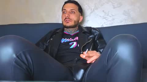 Snapshot of mentoxxl chatting on 9, 11, 2025 Fallow my ONLYFANS for xxx daily online show from 9, 11, 2025