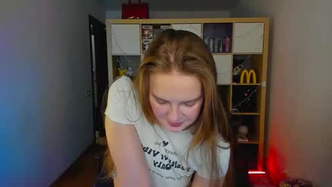 Snapshot of meow_k1tty chatting on 6, 3, 2026 Flora Next stream November 17th at 6 GMT online show from 6, 3, 2026