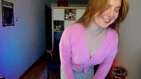 Snapshot of meow_k1tty chatting on 8, 5, 2026 Flora Next stream November 17th at 6 GMT online show from 8, 5, 2026
