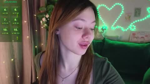 Snapshot of meow_mellie chatting on 3, 10, 2025 meow_mellie online show from 3, 10, 2025