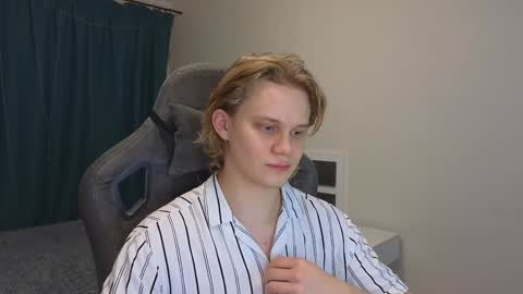 Snapshot of meow_mickey chatting on 13, 1, 2025 Mickey online show from 13, 1, 2025