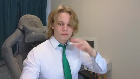 Snapshot of meow_mickey chatting on 29, 1, 2025 Mickey online show from 29, 1, 2025