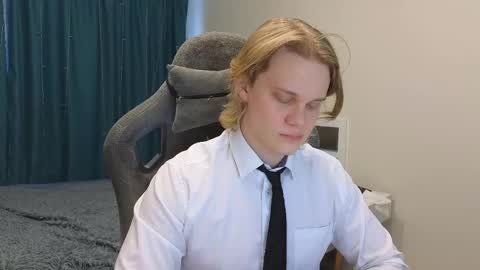 Snapshot of meow_mickey chatting on 12, 2, 2025 Mickey online show from 12, 2, 2025