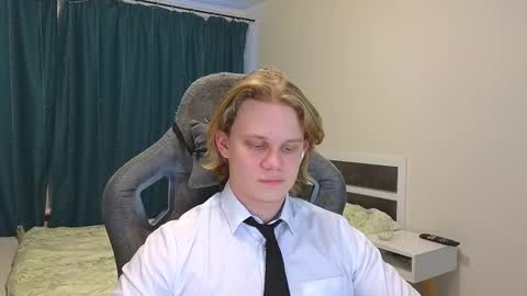 Snapshot of meow_mickey chatting on 21, 2, 2025 Mickey online show from 21, 2, 2025