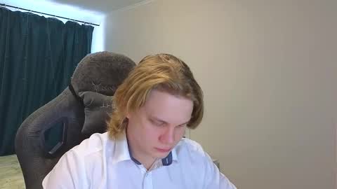 Snapshot of meow_mickey chatting on 22, 2, 2025 Mickey online show from 22, 2, 2025