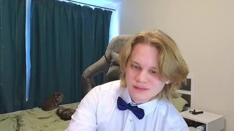 Snapshot of meow_mickey chatting on 27, 2, 2025 Mickey online show from 27, 2, 2025