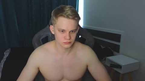 Snapshot of meow_mickey chatting on 11, 3, 2026 Mickey online show from 11, 3, 2026