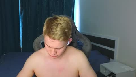 Snapshot of meow_mickey chatting on 18, 3, 2026 Mickey online show from 18, 3, 2026