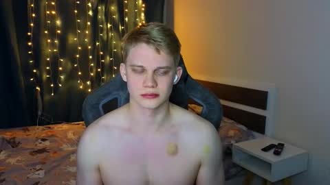 Snapshot of meow_mickey chatting on 22, 3, 2026 Mickey online show from 22, 3, 2026