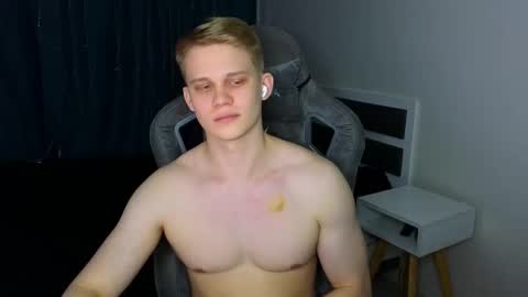 Snapshot of meow_mickey chatting on 26, 3, 2026 Mickey online show from 26, 3, 2026