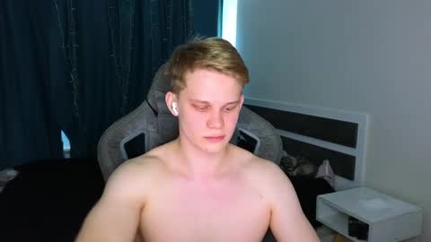 Snapshot of meow_mickey chatting on 1, 4, 2026 Mickey online show from 1, 4, 2026