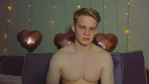 Snapshot of meow_mickey chatting on 9, 4, 2026 Mickey online show from 9, 4, 2026